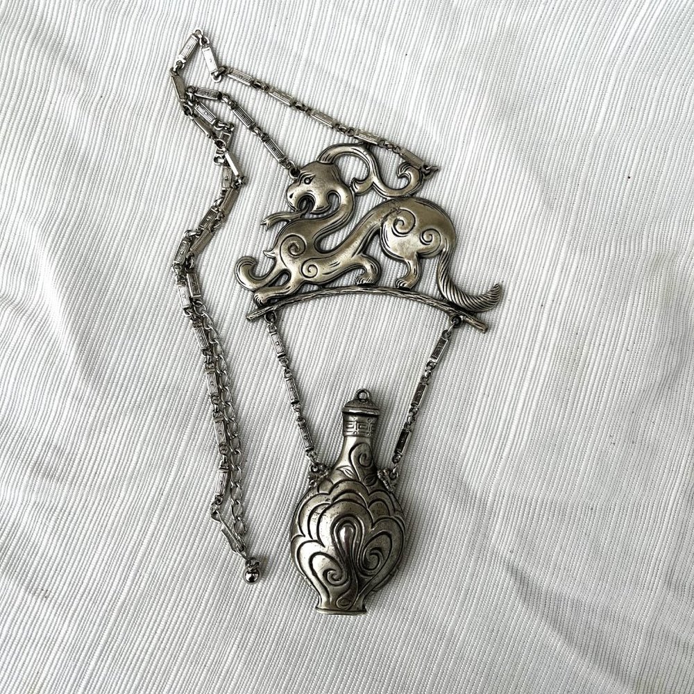 Rare Goldette Dragon Snuff bottle Necklace - Picture 2 of 5